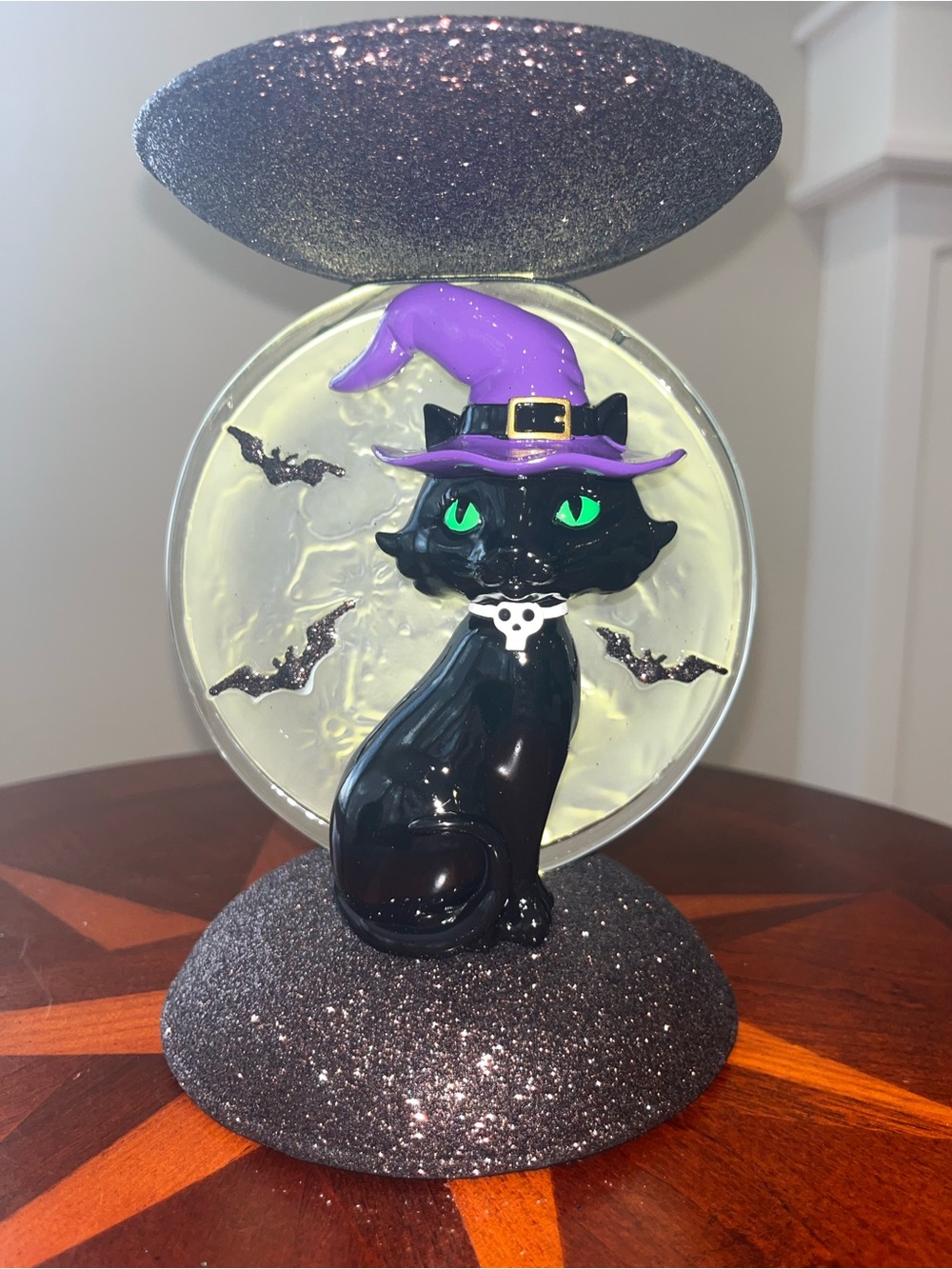 Light-up Cat and Moon Pedestal 3-Wick Candle Holder